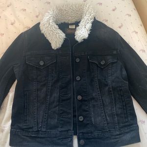 Black Levi’s Denim Jacket